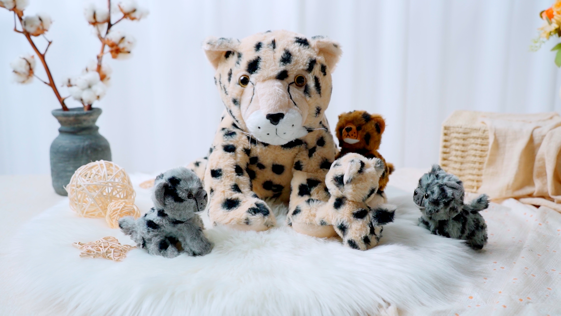 alexiastam Shelby Baby Leopard 新品 ボトム M Amazon.com: Silipull 5 Pcs Cheetah Stuffed Animals for Kids Large